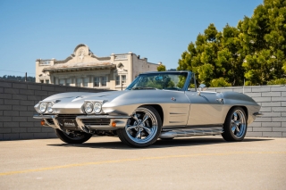 1964 Chevrolet Corvette Roadster Restomod