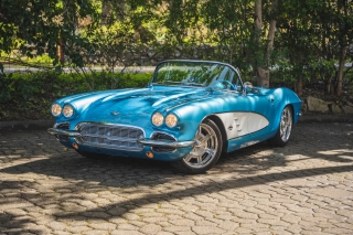 1961 Chevrolet Corvette Restomod