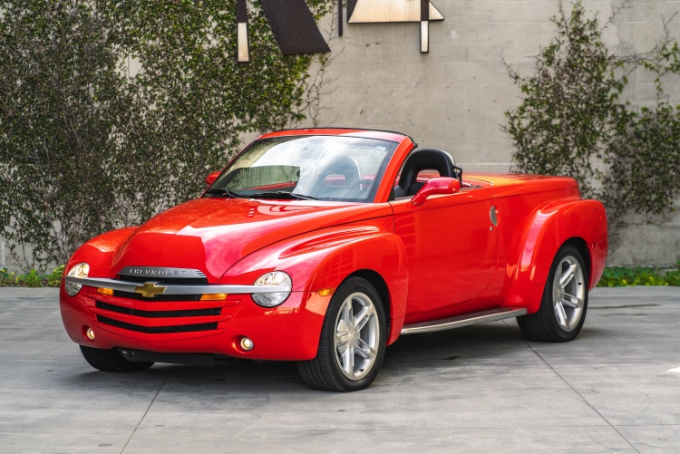 2004 Chevy SSR Super Sport Roadster